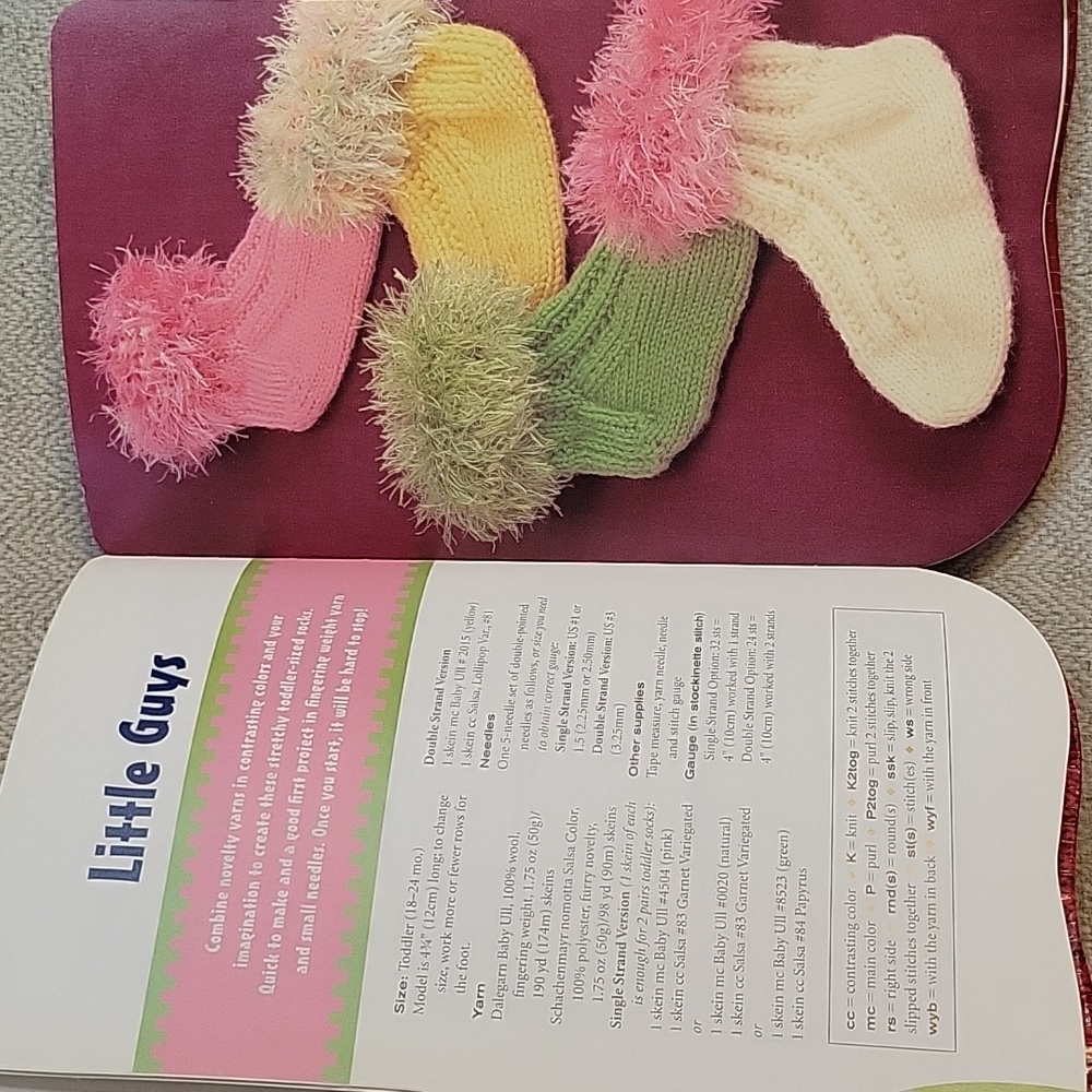Knit Socks Multicolor Pattern Book - Picture 7 of 8